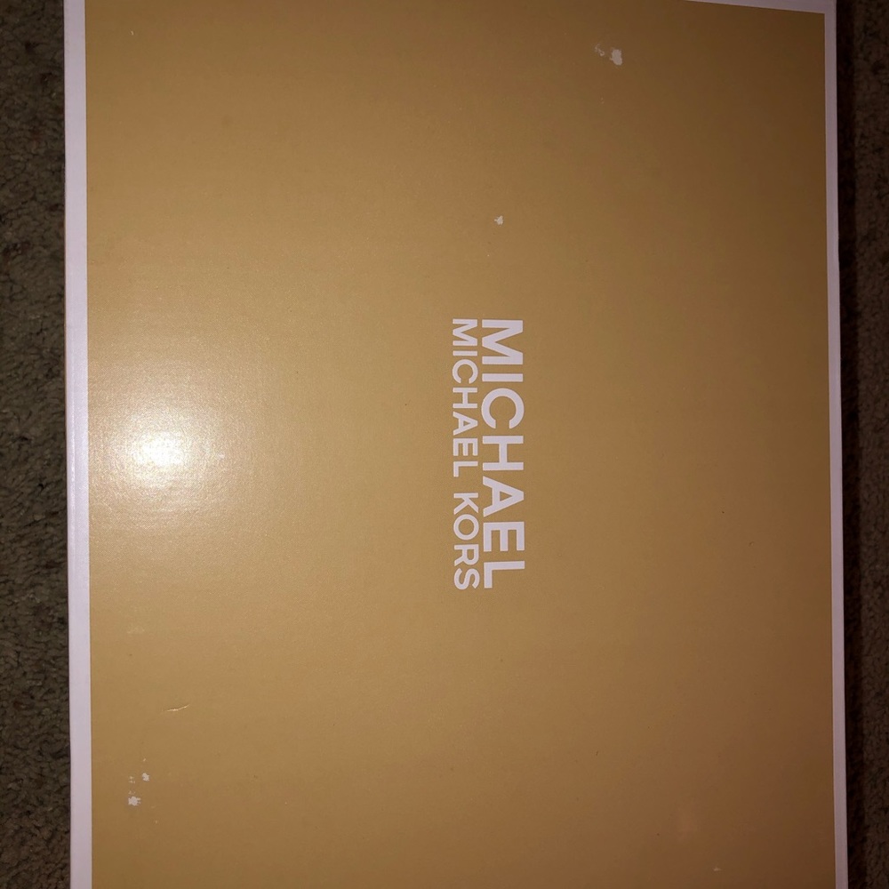 I am selling  Ballard trainer Michael Kors shoes.